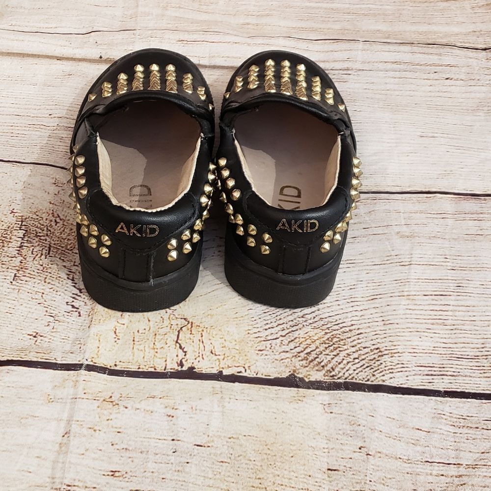 AKID Shoes   - Picture 7 of 10